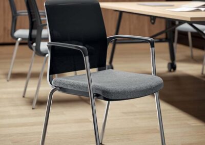 Chaises de bureau Quadrifoglio Cloud 02