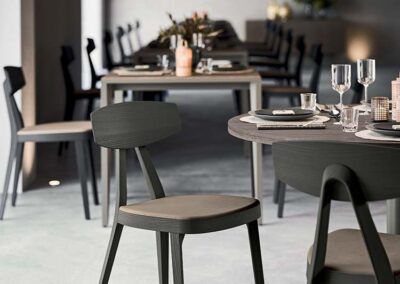 Chaises Quadrifoglio Compasso 01