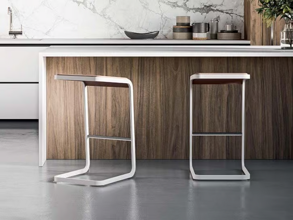 Chaise C-Stool